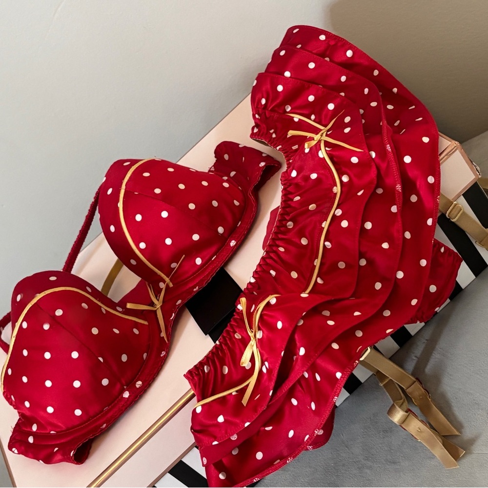 Elusive Red & White Polka Dot Lingerie Set Victoria's Secret Sexy Little Things
